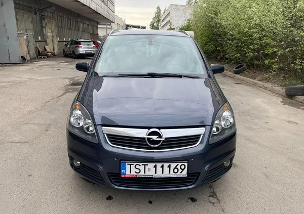 samochody osobowe Opel Zafira cena 12900 przebieg: 335000, rok produkcji 2007 z Starachowice